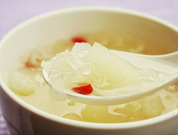 銀耳不出膠是假銀耳嗎 銀耳熬不出膠有功效嗎 銀耳不出膠是假銀耳嗎 銀耳熬不出膠有功效嗎