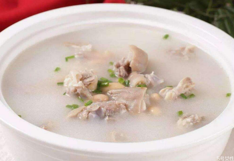 羊肉湯熱量高嗎 冬天喝羊肉湯長胖嗎 羊肉湯熱量高嗎 冬天喝羊肉湯長胖嗎