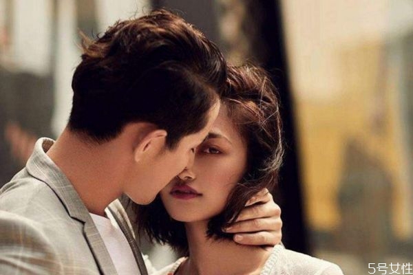 分手了想對(duì)他說點(diǎn)什么 分手跟對(duì)方說最后的話