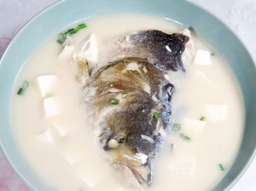 魚頭豆腐湯熬多久 魚頭豆腐湯選哪種魚頭 魚頭豆腐湯熬多久 魚頭豆腐湯選哪種魚頭