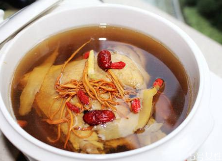 老鴨湯怎么去除腥味 老鴨湯怎么燉好喝又營養(yǎng)