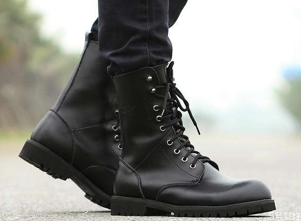 靴子掉皮了怎么補(bǔ)救 如何防止靴子掉皮 靴子掉皮了怎么補(bǔ)救 如何防止靴子掉皮