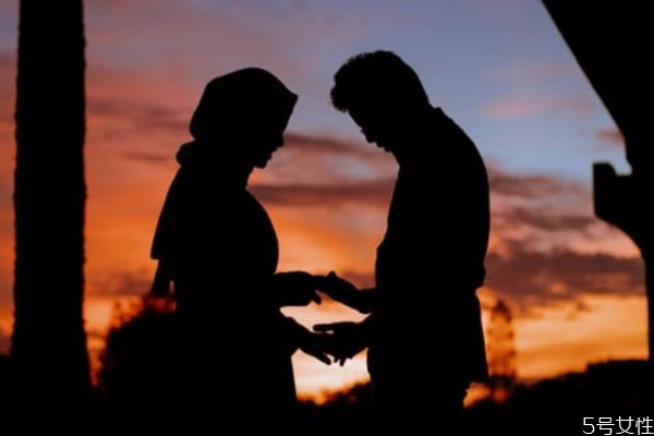 老公出軌對象是同事怎么辦 如何處理出軌的丈夫 老公出軌對象是同事怎么辦 如何處理出軌的丈夫