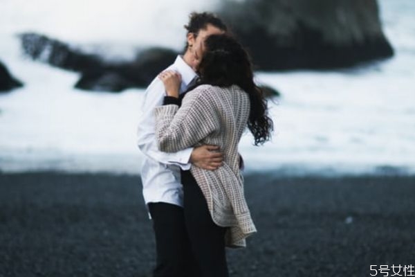 老公不愿意和我溝通怎么辦 男人拒絕溝通的原因 老公不愿意和我溝通怎么辦 男人拒絕溝通的原因