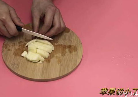 牛油果寶寶怎么吃 牛油果寶寶做輔食的做法 牛油果寶寶怎么吃 牛油果寶寶做輔食的做法