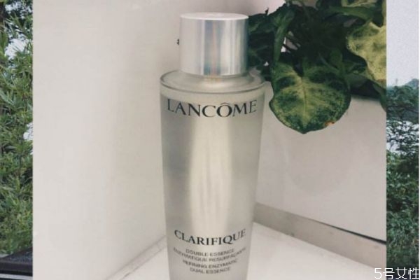 蘭蔻極光水有什么用 蘭蔻極光水注意事項 蘭蔻極光水有什么用 蘭蔻極光水注意事項