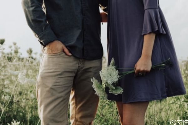 和男朋友約會(huì)聊什么話題 初次約會(huì)聊怎么不冷場(chǎng) 和男朋友約會(huì)聊什么話題 初次約會(huì)聊怎么不冷場(chǎng)