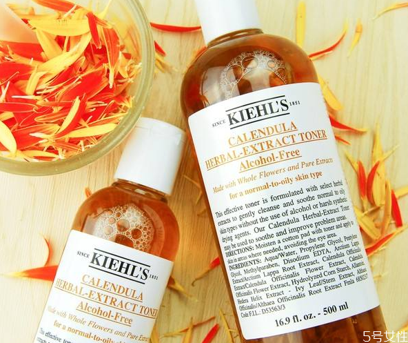 金盞花爽膚水可以收縮毛孔嗎 金盞花爽膚水怎么用 金盞花爽膚水可以收縮毛孔嗎 金盞花爽膚水怎么用