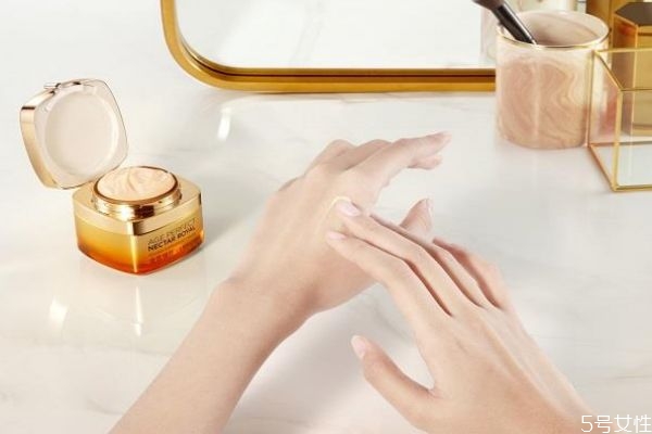 歐萊雅小蜜罐怎么打開 歐萊雅小蜜罐使用方法 歐萊雅小蜜罐怎么打開 歐萊雅小蜜罐使用方法