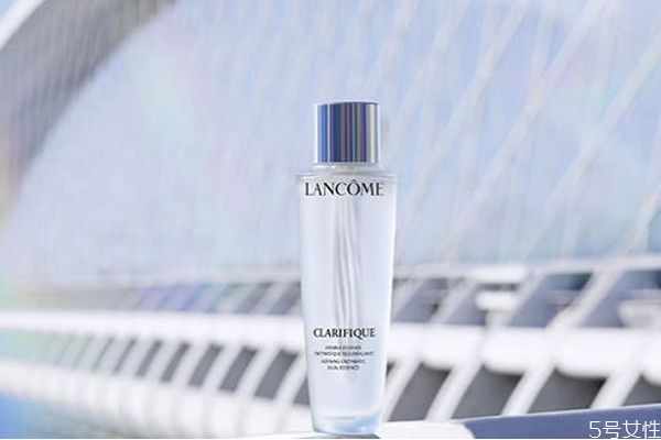 蘭蔻極光水有酒精嗎 蘭蔻極光水孕婦可以用嗎 蘭蔻極光水有酒精嗎 蘭蔻極光水孕婦可以用嗎