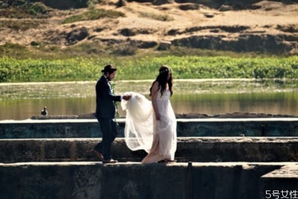 老公背叛了婚姻還能繼續(xù)嗎 男人不愛了有辦法挽回嗎 老公背叛了婚姻還能繼續(xù)嗎 男人不愛了有辦法挽回嗎