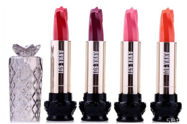 變色唇膏能涂著睡覺(jué)嗎 涂唇膏的正確步驟 變色唇膏能涂著睡覺(jué)嗎 涂唇膏的正確步驟