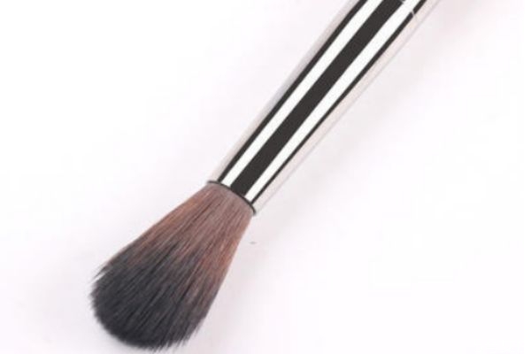 鼻影刷刷頭有幾種 鼻影刷可以用眼影刷代替嗎 鼻影刷刷頭有幾種 鼻影刷可以用眼影刷代替嗎