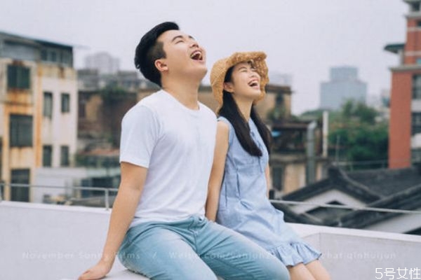 網(wǎng)聊多久會(huì)失去新鮮感 網(wǎng)戀話題越來越少怎么辦 網(wǎng)聊多久會(huì)失去新鮮感 網(wǎng)戀話題越來越少怎么辦