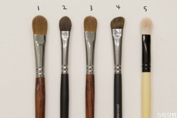 化妝刷放在哪里晾干 化妝刷洗后不蓬松怎么辦 化妝刷放在哪里晾干 化妝刷洗后不蓬松怎么辦