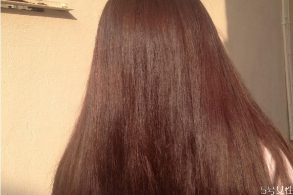 怎樣用海娜粉染發(fā) 海娜粉怎么調(diào)制不掉色 怎樣用海娜粉染發(fā) 海娜粉怎么調(diào)制不掉色