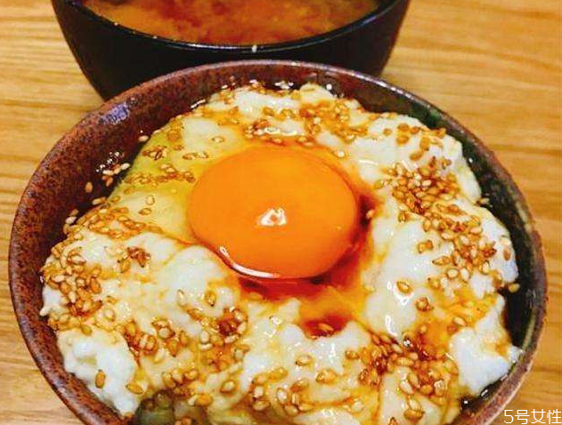 無菌雞蛋可以生吃嗎 無菌雞蛋和普通雞蛋的區(qū)別 無菌雞蛋可以生吃嗎 無菌雞蛋和普通雞蛋的區(qū)別