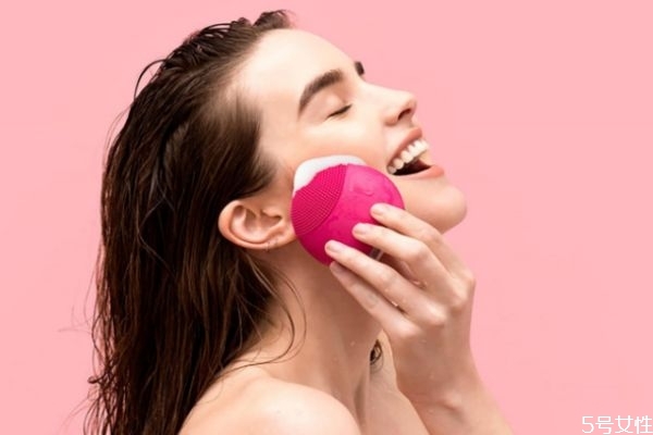 潔面儀有必要買嗎 幾十元的潔面儀能用嗎 潔面儀有必要買嗎 幾十元的潔面儀能用嗎