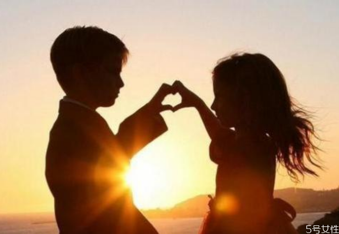 曖昧期怎么聊天 曖昧期聊天都聊什么 曖昧期怎么聊天 曖昧期聊天都聊什么