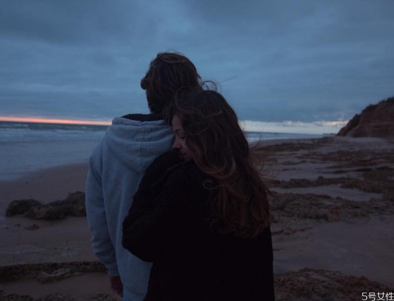 網(wǎng)戀見面怎么消除尷尬 網(wǎng)戀見面的注意事項(xiàng) 網(wǎng)戀見面怎么消除尷尬 網(wǎng)戀見面的注意事項(xiàng)