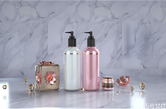 臉上長痘痘可以用荷荷巴油嗎 荷荷巴油怎么洗掉 臉上長痘痘可以用荷荷巴油嗎 荷荷巴油怎么洗掉