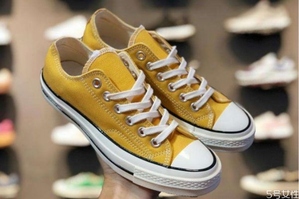 匡威可以穿多久 匡威什么時(shí)候穿合適 匡威可以穿多久 匡威什么時(shí)候穿合適