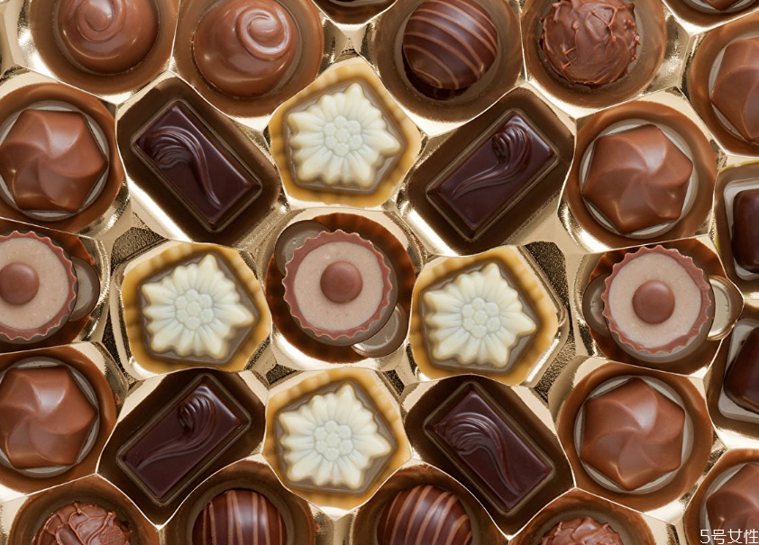 黑巧克力含糖嗎 黑巧克力怎么吃減肥 黑巧克力含糖嗎 黑巧克力怎么吃減肥