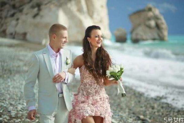 分手后怎么讓他越來越想你 分手后怎樣吊著讓他更想你 分手后怎么讓他越來越想你 分手后怎樣吊著讓他更想你