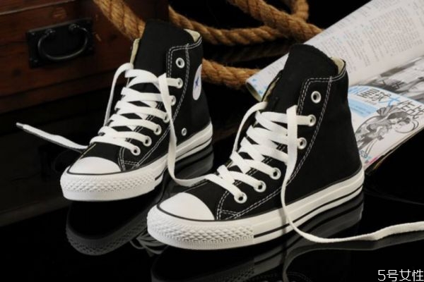 匡威怎么洗 匡威可以泡水里洗嗎 匡威怎么洗 匡威可以泡水里洗嗎