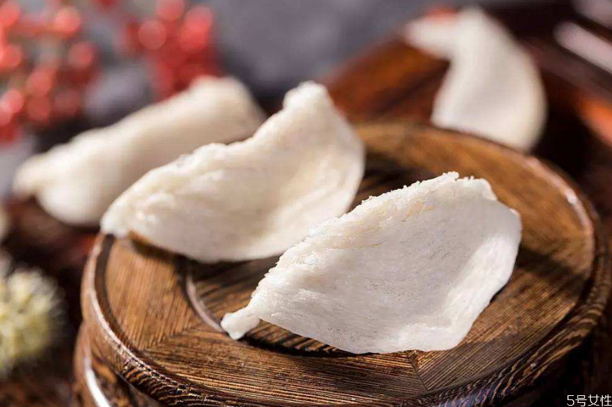 燕窩有點濕怎么處理 燕窩有點濕能曬一下嗎 燕窩有點濕怎么處理 燕窩有點濕能曬一下嗎