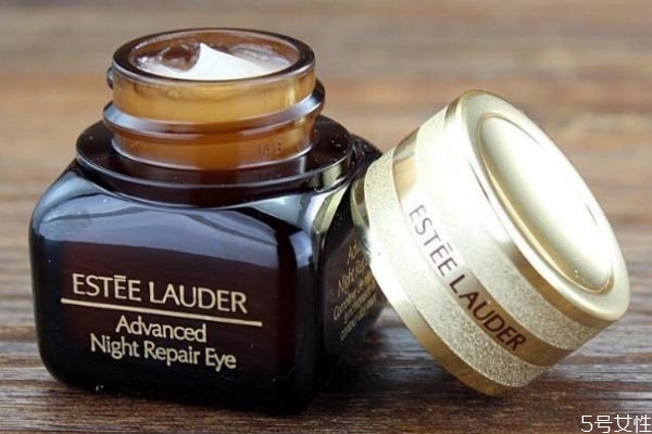 40歲以上用雅詩(shī)蘭黛哪個(gè)眼霜 雅詩(shī)蘭黛幾款眼霜區(qū)別 40歲以上用雅詩(shī)蘭黛哪個(gè)眼霜 雅詩(shī)蘭黛幾款眼霜區(qū)別