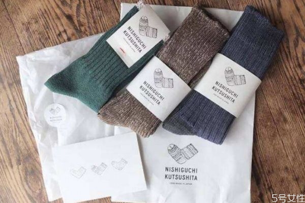 ?襪子的面料是什么 用什么清洗襪子 ?襪子的面料是什么 用什么清洗襪子