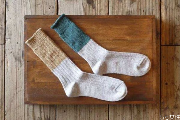 ?襪子的面料是什么 用什么清洗襪子 ?襪子的面料是什么 用什么清洗襪子