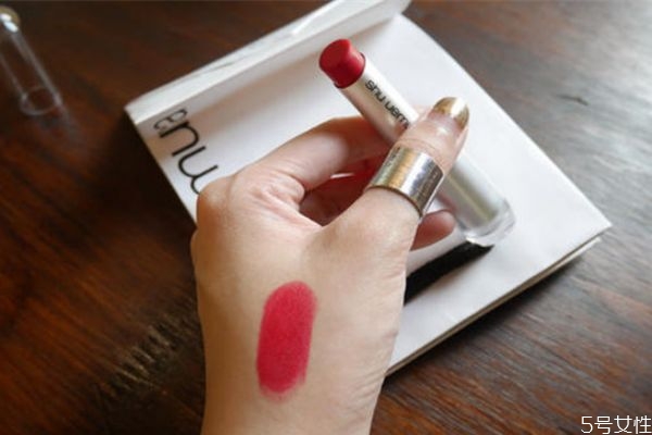 植村秀無色限唇膏怎么樣 植村秀唇膏好用嗎 植村秀無色限唇膏怎么樣 植村秀唇膏好用嗎