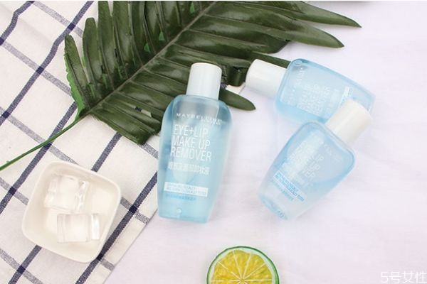 眼唇一定要單獨(dú)卸妝嗎 眼唇卸妝液可以用什么代替 眼唇一定要單獨(dú)卸妝嗎 眼唇卸妝液可以用什么代替