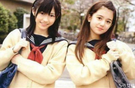 日本女生走路為什么內八 日本內八的原因是什么