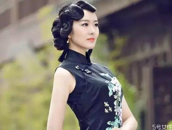 穿旗袍配什么耳環(huán)好看 穿旗袍耳飾搭配技巧 穿旗袍配什么耳環(huán)好看 穿旗袍耳飾搭配技巧