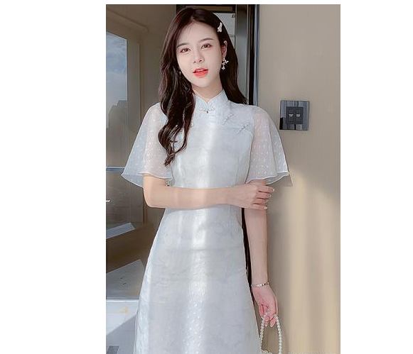 傳統(tǒng)旗袍和改良旗袍哪個好 傳統(tǒng)旗袍和改良旗袍的區(qū)別 傳統(tǒng)旗袍和改良旗袍哪個好 傳統(tǒng)旗袍和改良旗袍的區(qū)別