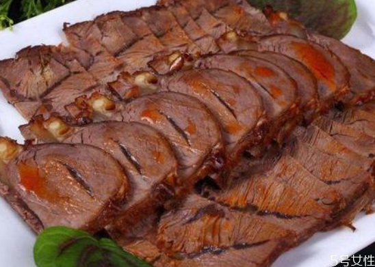 鹵牛肉要鹵多長時間 鹵牛肉的家常做法 鹵牛肉要鹵多長時間 鹵牛肉的家常做法