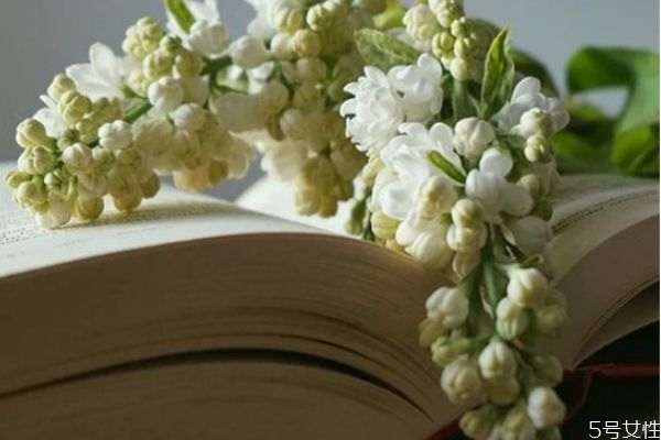 老婆為了錢出軌了還能要嗎 婚外情女人變心的表現(xiàn) 老婆為了錢出軌了還能要嗎 婚外情女人變心的表現(xiàn)