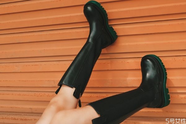 靴子怎么預(yù)防褶皺 長(zhǎng)靴腳踝處褶皺的原因 靴子怎么預(yù)防褶皺 長(zhǎng)靴腳踝處褶皺的原因