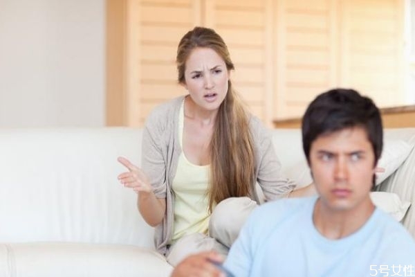 男人越喜歡你越不主動(dòng) 男生在等你主動(dòng)的表現(xiàn) 男人越喜歡你越不主動(dòng) 男生在等你主動(dòng)的表現(xiàn)