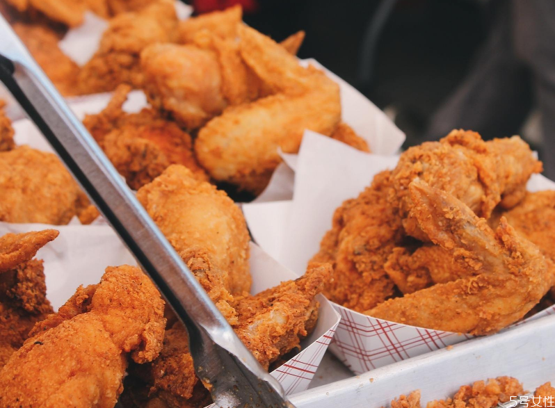 美式炸雞韓式炸雞日式炸雞中式炸雞的區(qū)別 美式炸雞韓式炸雞日式炸雞中式炸雞的區(qū)別