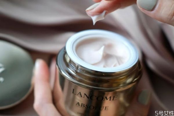 蘭蔻菁純面霜和雅詩蘭黛面霜哪個好 蘭蔻菁純面霜真假辨別 蘭蔻菁純面霜和雅詩蘭黛面霜哪個好 蘭蔻菁純面霜真假辨別