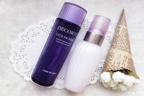 先乳后水的牌子有哪些 先乳后水原理 先乳后水的牌子有哪些 先乳后水原理