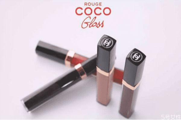 香奈兒口紅標(biāo)志是什么 香奈兒口紅分為幾個(gè)系列 香奈兒口紅標(biāo)志是什么 香奈兒口紅分為幾個(gè)系列