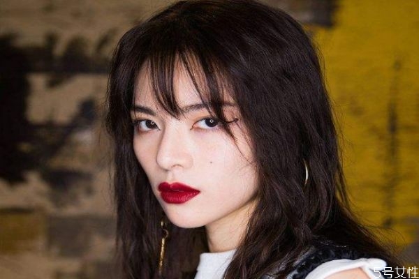 怎么樣去除黃褐斑曬斑 曬斑雀斑黃褐斑的區(qū)別 怎么樣去除黃褐斑曬斑 曬斑雀斑黃褐斑的區(qū)別