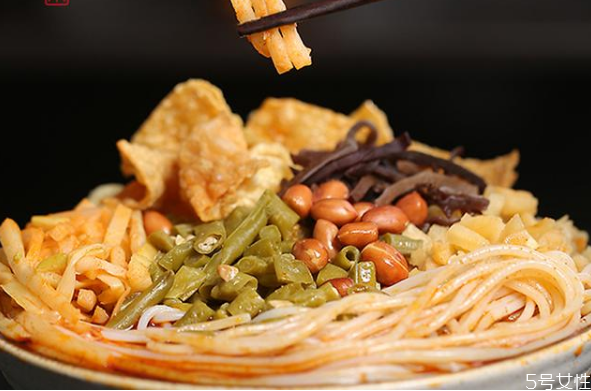 螺螄粉哪家好吃 李子柒螺螄粉好吃嗎 螺螄粉哪家好吃 李子柒螺螄粉好吃嗎