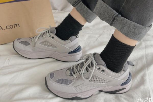 老爹鞋是運(yùn)動(dòng)鞋嗎 老爹鞋名稱的來(lái)由 老爹鞋是運(yùn)動(dòng)鞋嗎 老爹鞋名稱的來(lái)由