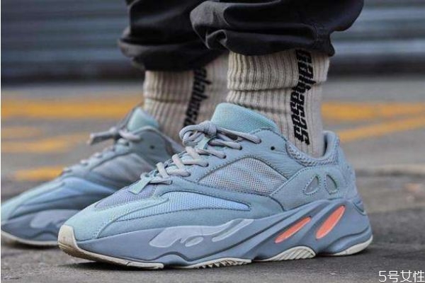 老爹鞋怎么搭好看 老爹鞋好看的搭配 老爹鞋怎么搭好看 老爹鞋好看的搭配